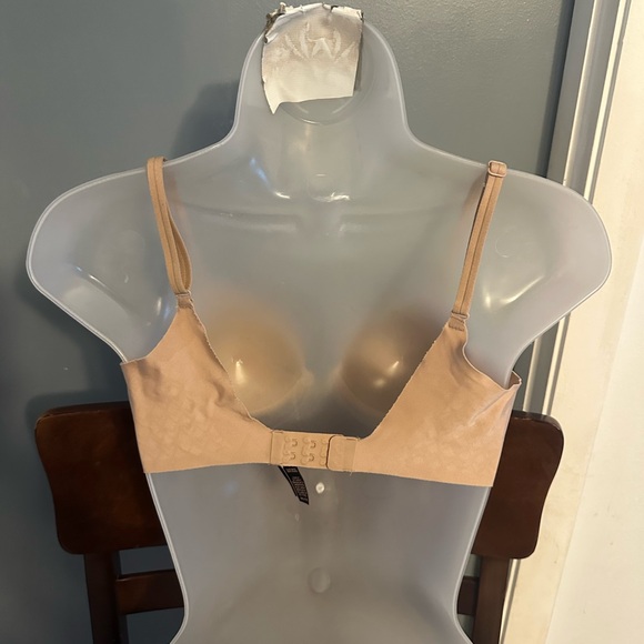 Victoria's Secret Tan Bra with Gold Accent - Picture 3 of 5